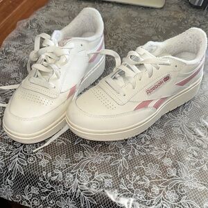 Reebok Women's White and Pink Sneakers